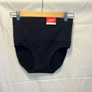 SPANX EcoCare Seamless Shaping Brief Size XL NWT